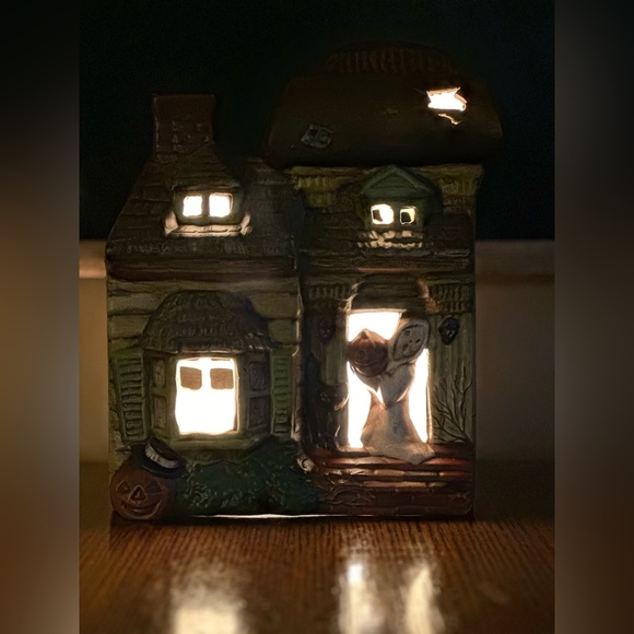 Le Fauve Lighted Haunted Mansion Halloween - Picture 2 of 12